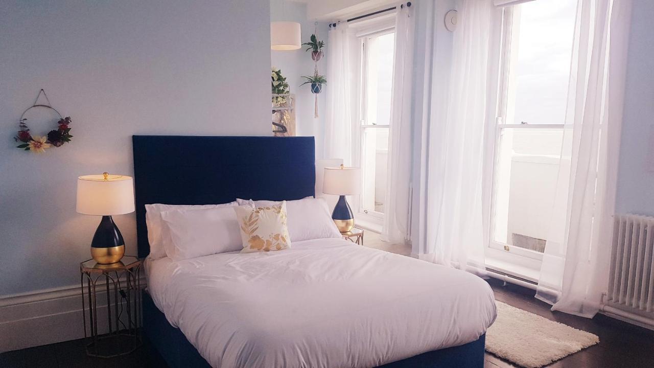 The Bank Hotel & Bistro Хейстингс Екстериор снимка